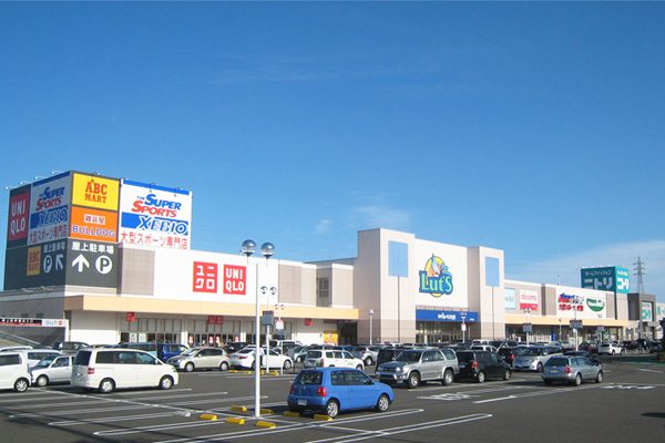 ベイスクエア津 ラッツ